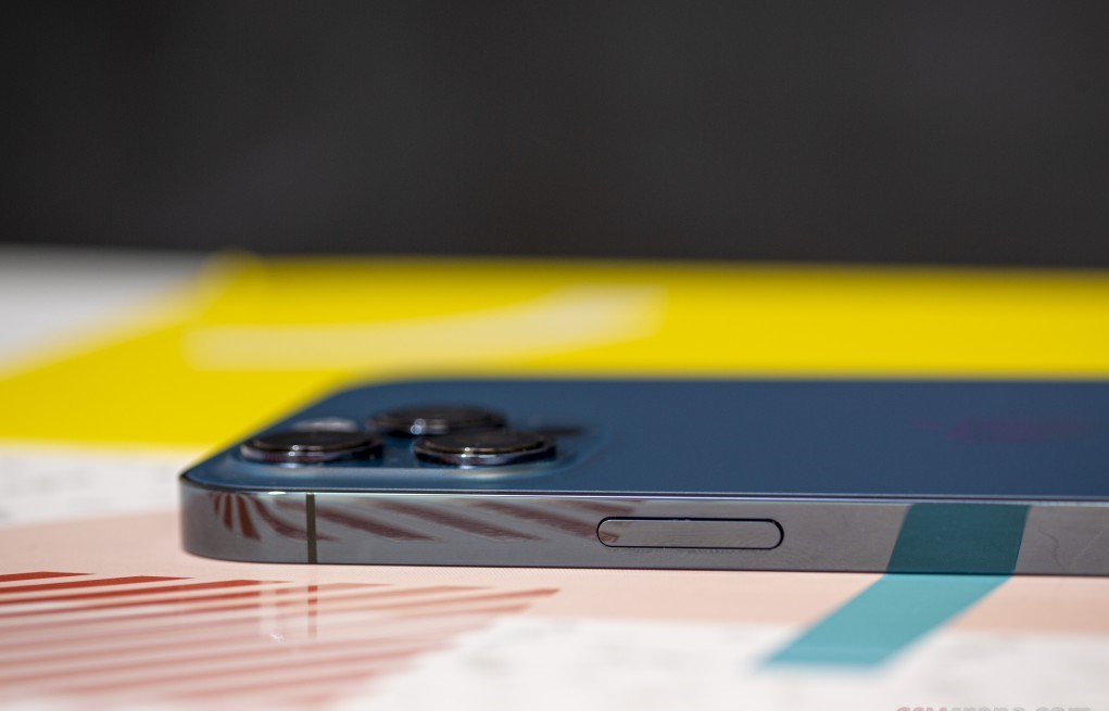 تصویر  گوشی موبایل اپل مدل iPhone 16 Pro Max ZA/A ظرفیت 256 گیگابایت رم 8 گیگابایت - Not Active